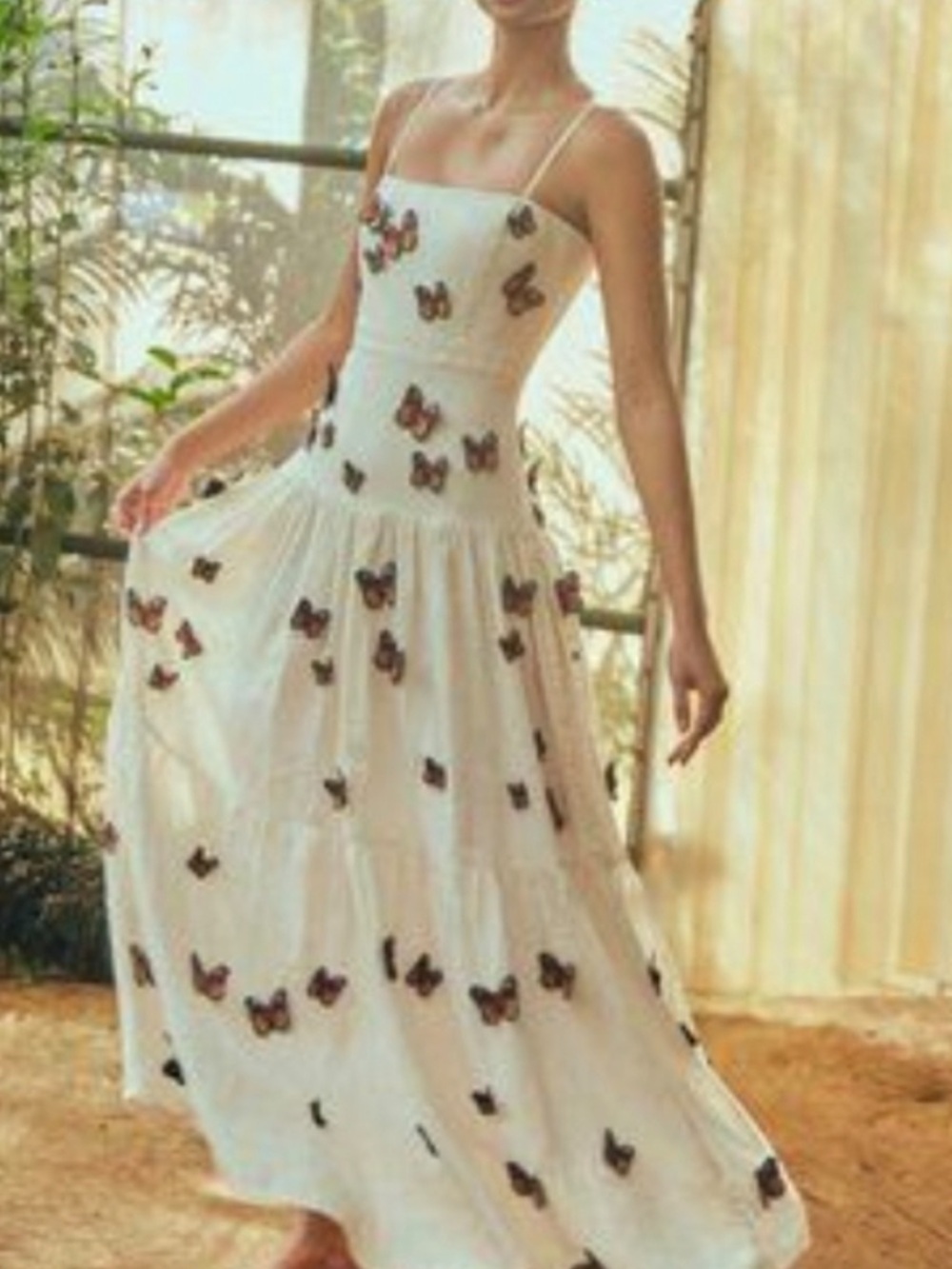 Agua By Agua Bendita Lima Monarca appliquéd tiered linen maxi dress - Picture 2 of 11